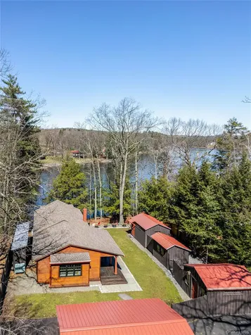 78 The Concourse Drive Kinderhook NY 12130