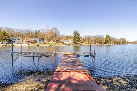 78 The Concourse Drive Kinderhook NY 12130
