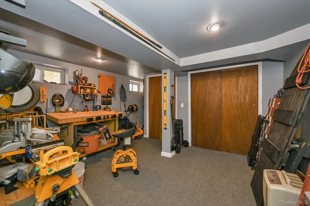 78-33 64th Street Glendale NY 11385