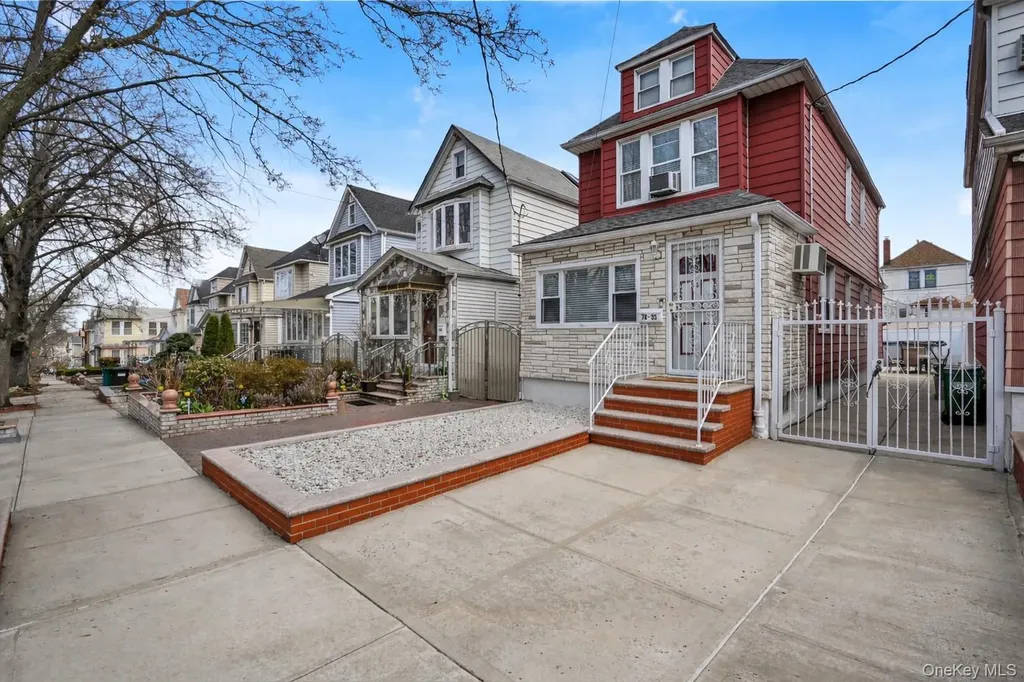 78-33 64th Street Glendale NY 11385
