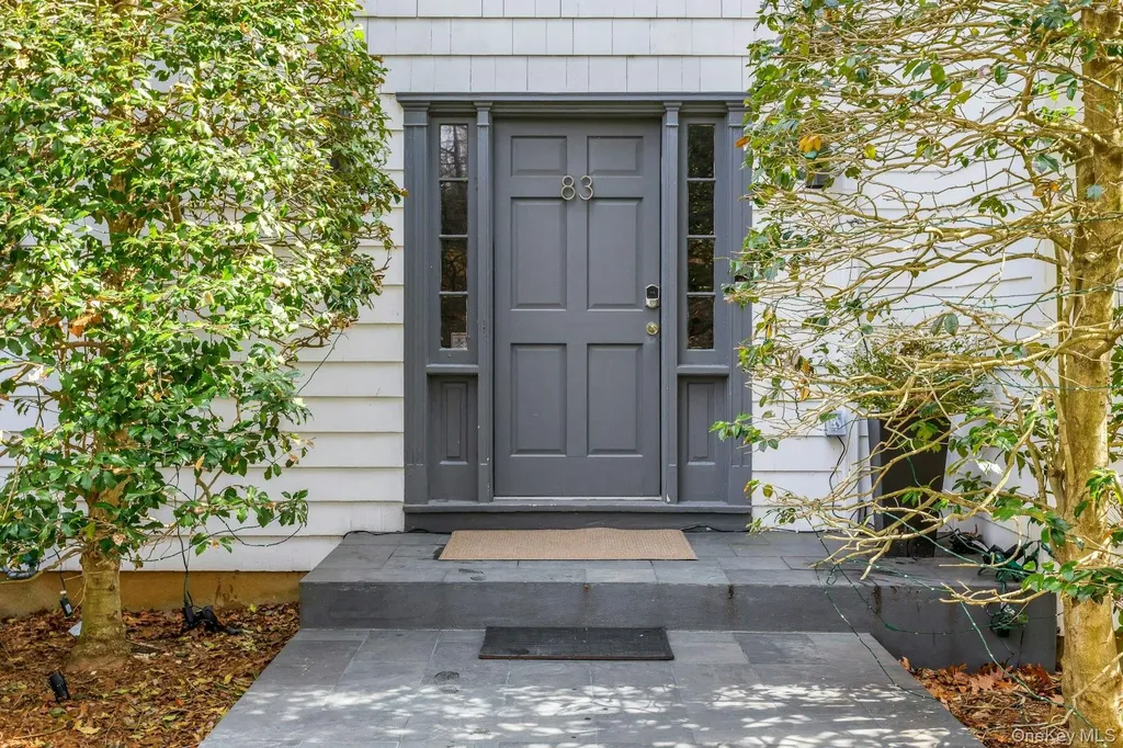 83 Burning Tree Road Greenwich CT 06830