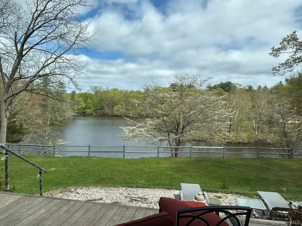 83 Burning Tree Road Greenwich CT 06830