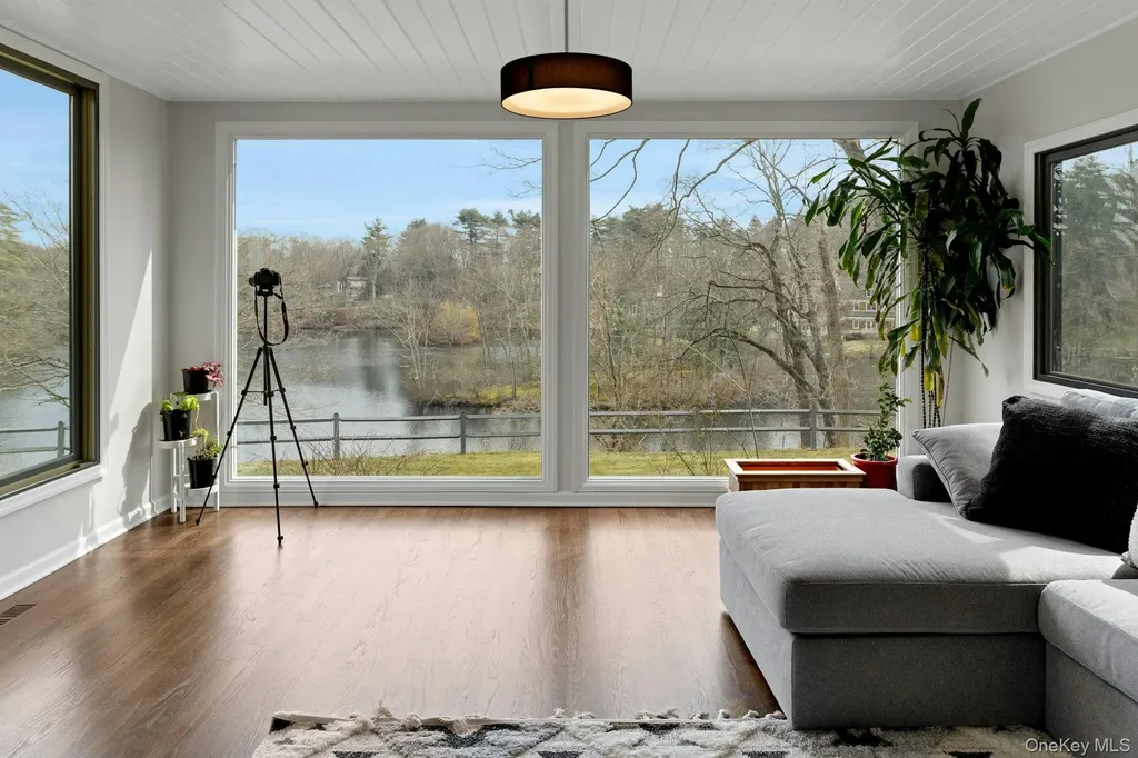 83 Burning Tree Road Greenwich CT 06830