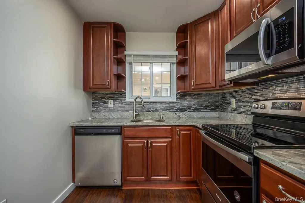 529 Fox Run Lane Carmel NY 10512