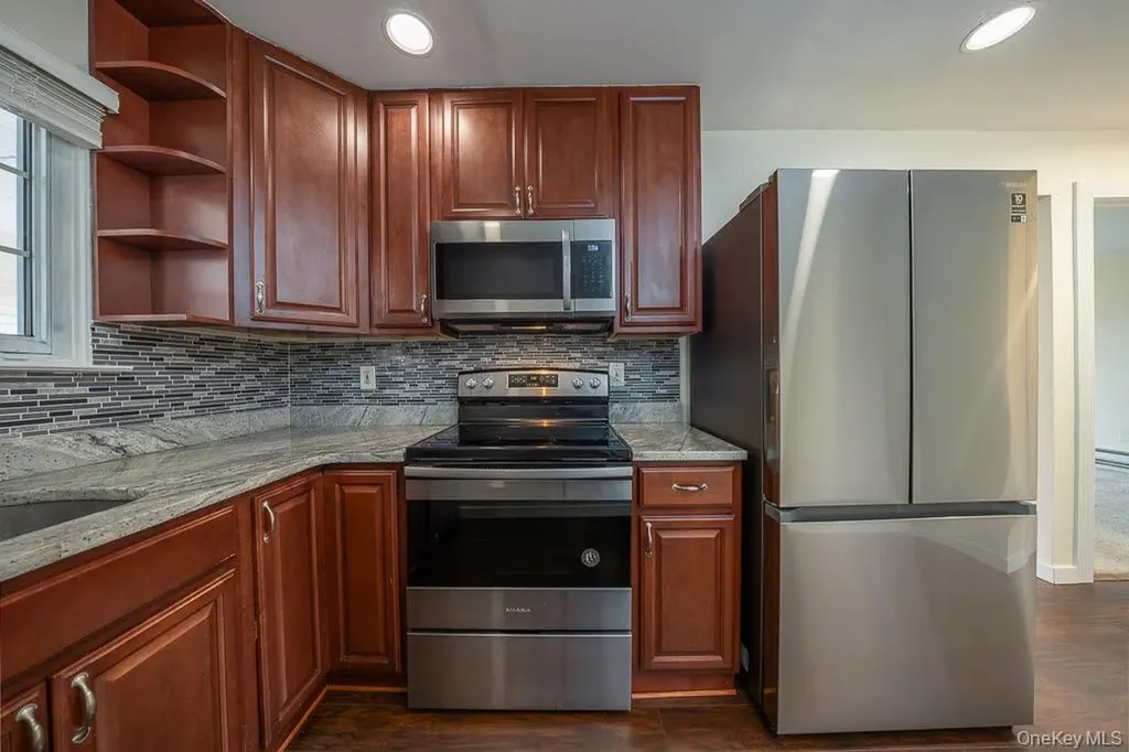 529 Fox Run Lane Carmel NY 10512