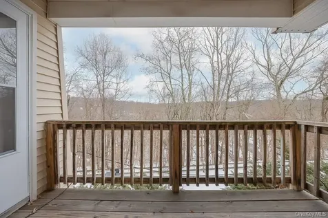 529 Fox Run Lane Carmel NY 10512
