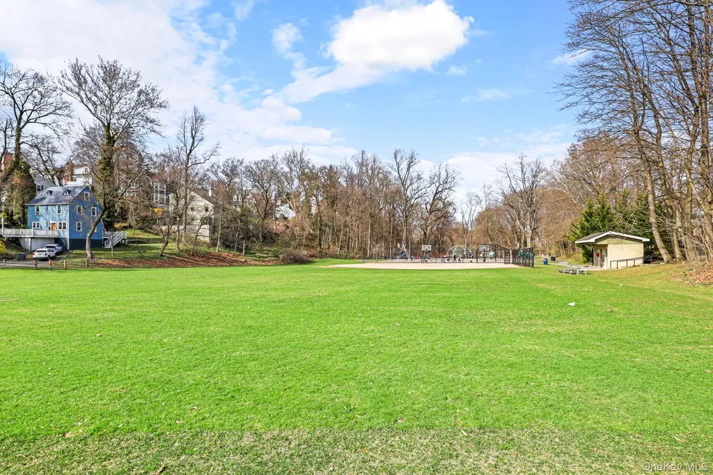146 Boulevard Scarsdale NY 10583