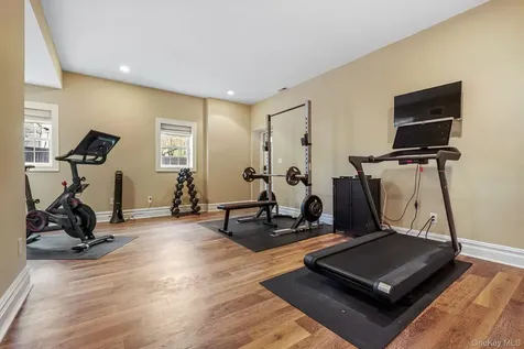 146 Boulevard Scarsdale NY 10583
