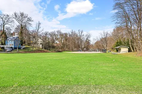 146 Boulevard Scarsdale NY 10583