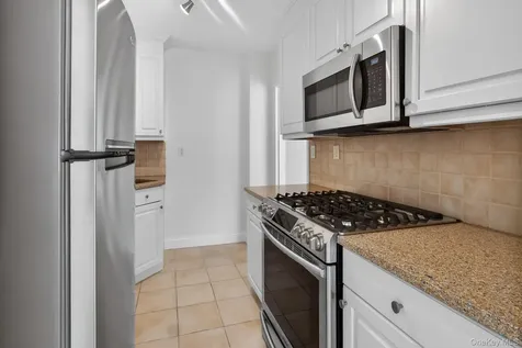 177 E Hartsdale Avenue Hartsdale NY 10530