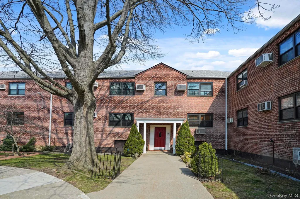 80-01 156th Avenue Howard Beach NY 11414