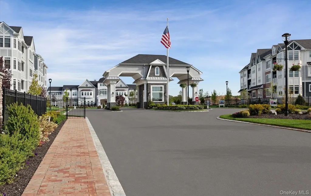 31201 Spruce Pond Circle Plainview NY 11803