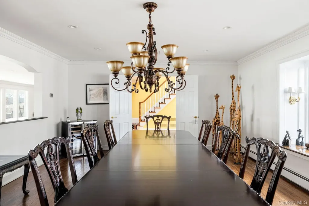 33 Beach Road Northport NY 11768