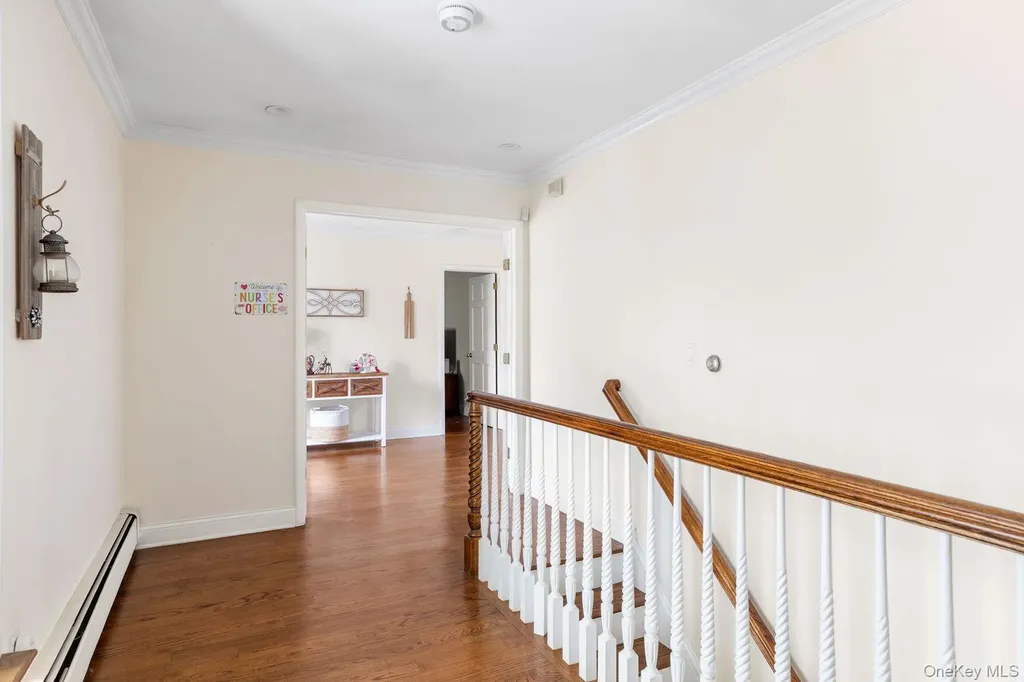 33 Beach Road Northport NY 11768