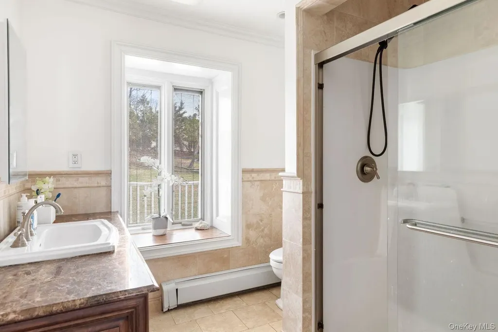 33 Beach Road Northport NY 11768