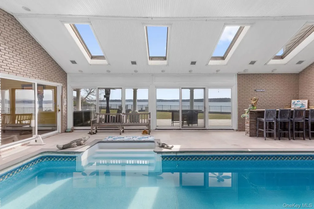 33 Beach Road Northport NY 11768