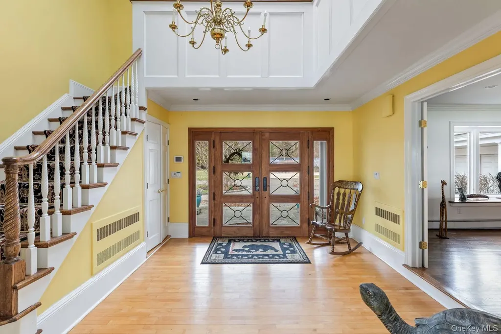 33 Beach Road Northport NY 11768