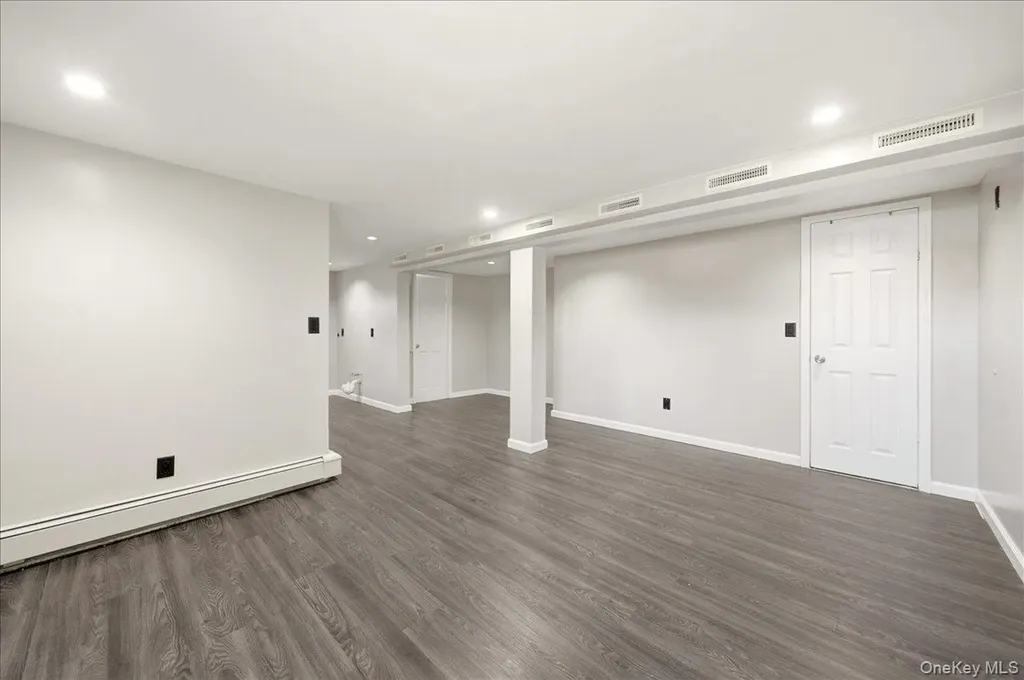 282 Greenvale Avenue Yonkers NY 10703