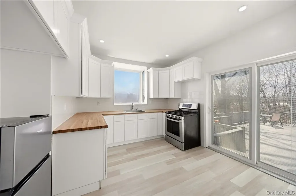 282 Greenvale Avenue Yonkers NY 10703