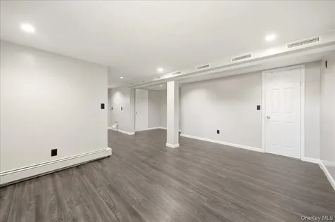 282 Greenvale Avenue Yonkers NY 10703