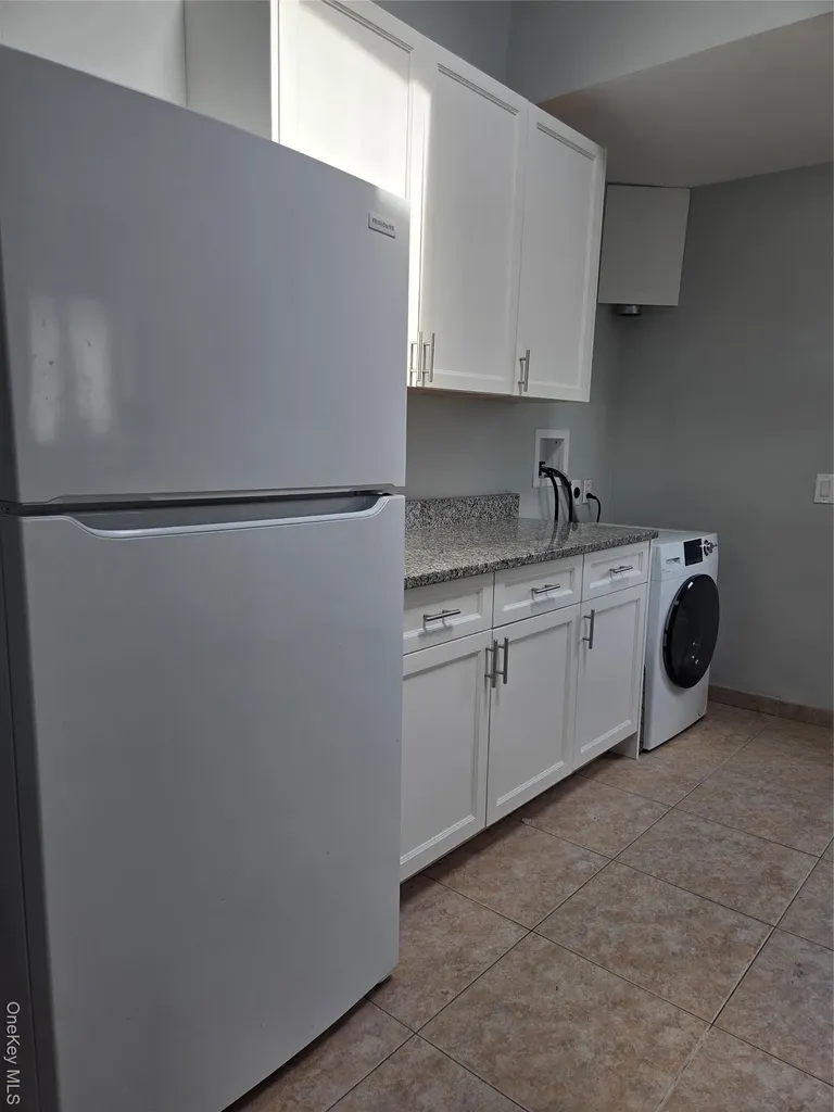 58 Juniper Road Port Washington NY 11050