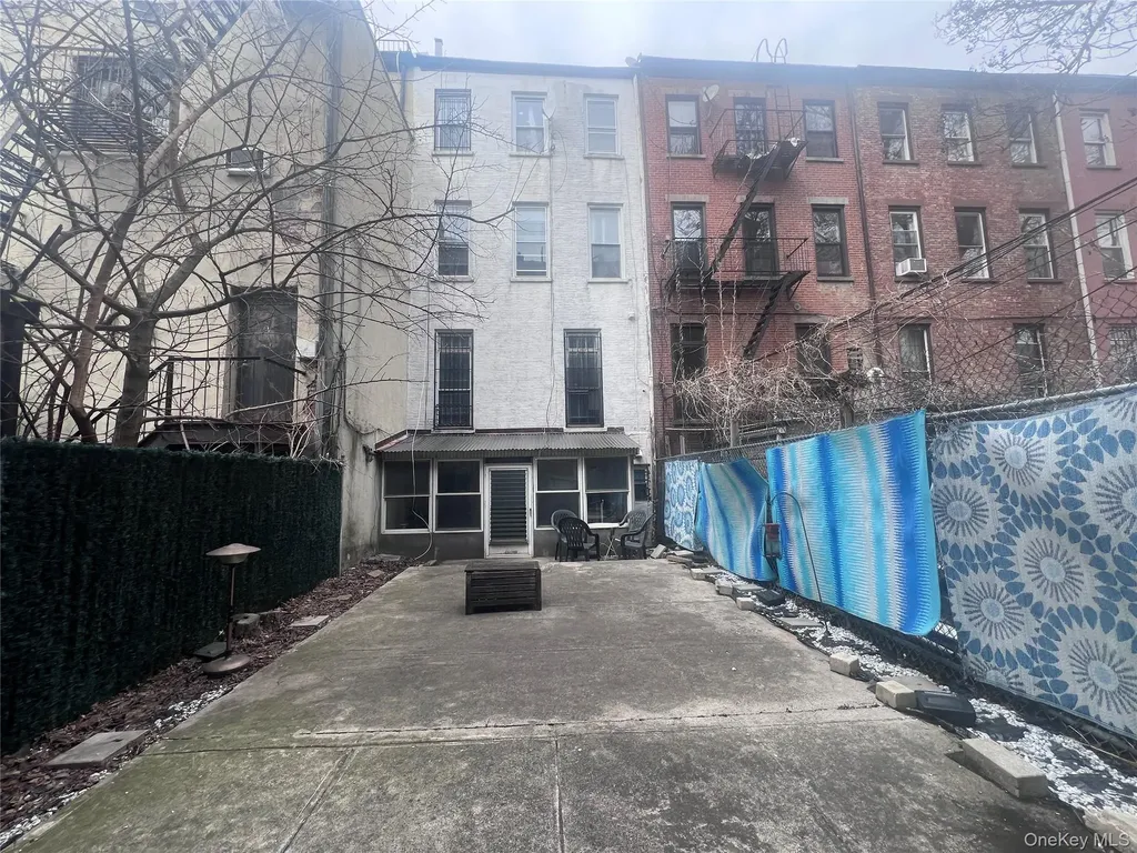 4 Brevoort Place Brooklyn NY 11216