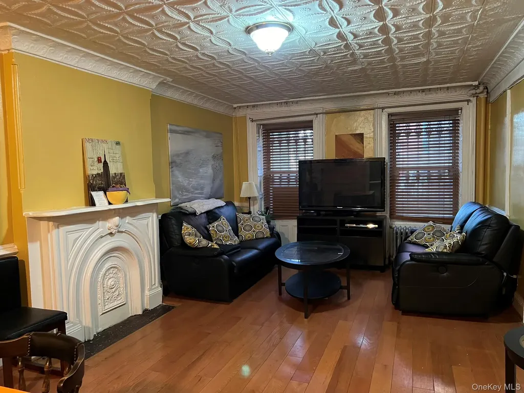 4 Brevoort Place Brooklyn NY 11216
