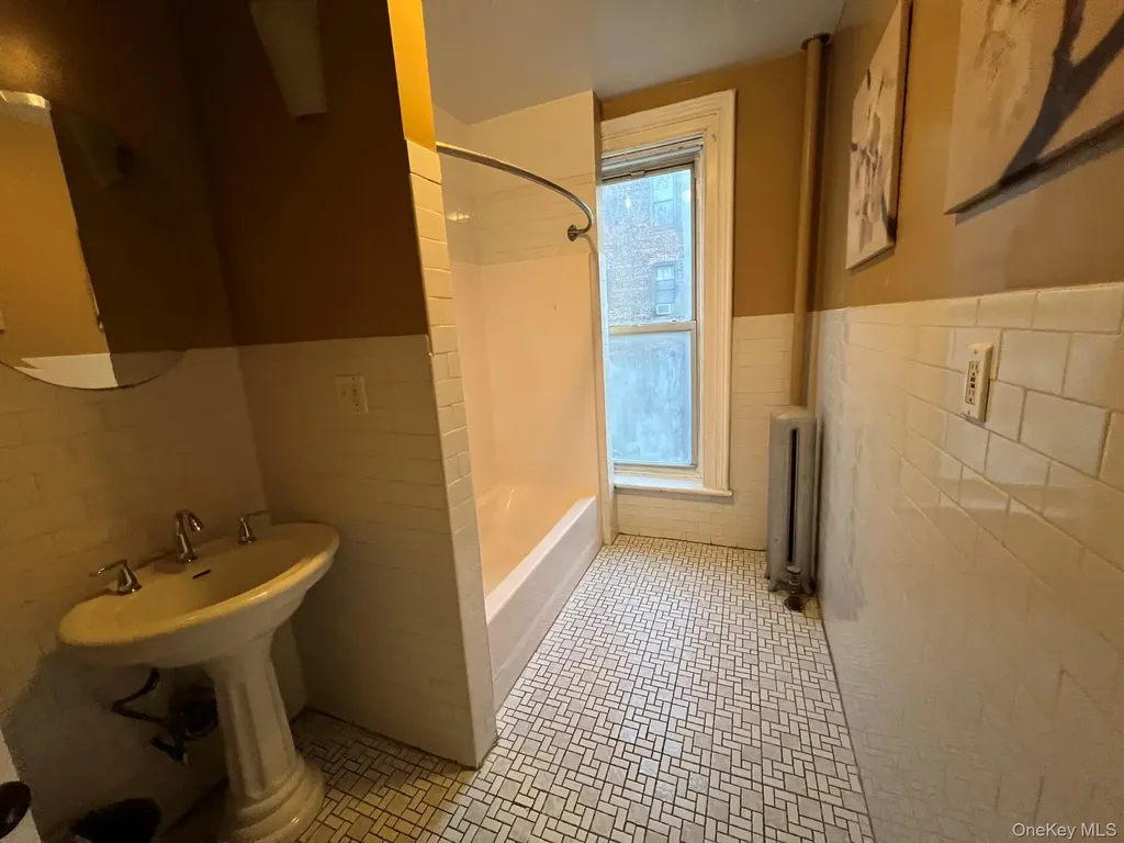 4 Brevoort Place Brooklyn NY 11216