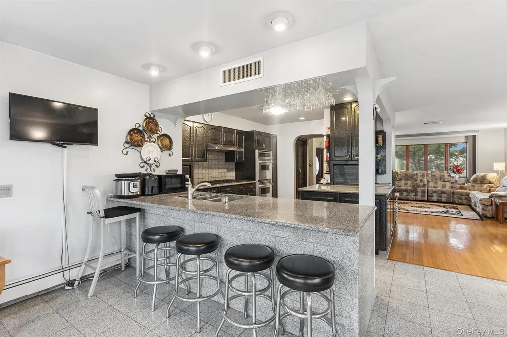 17203 35th Avenue Flushing NY 11358