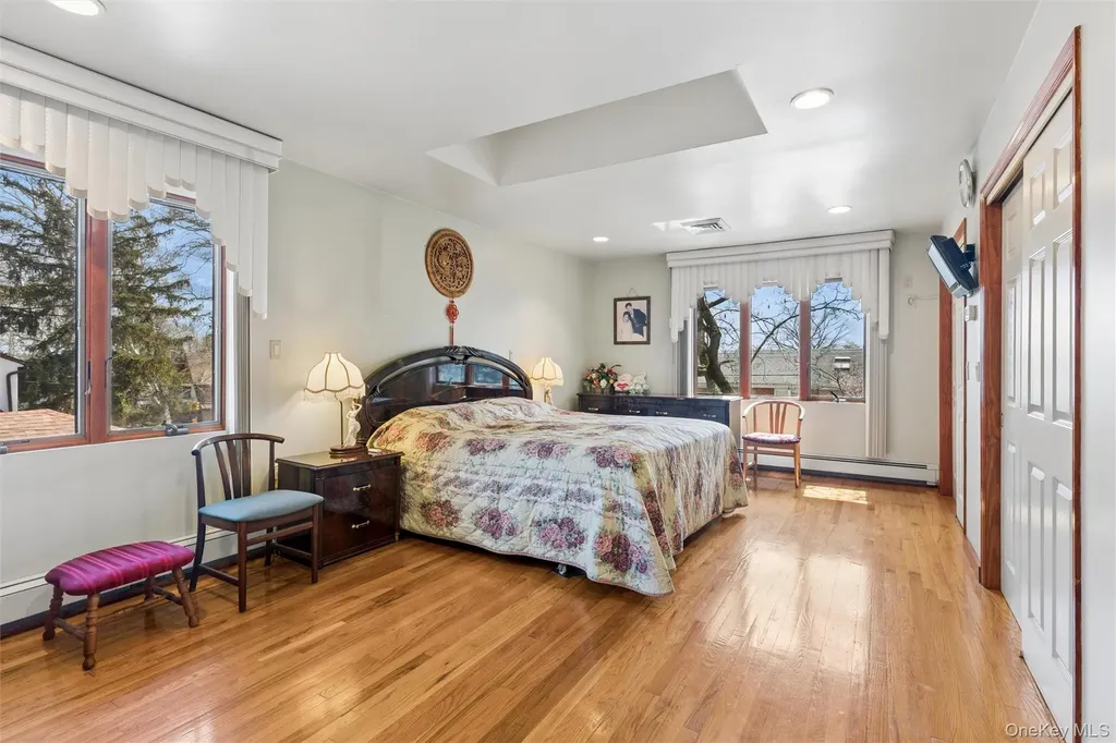 17203 35th Avenue Flushing NY 11358