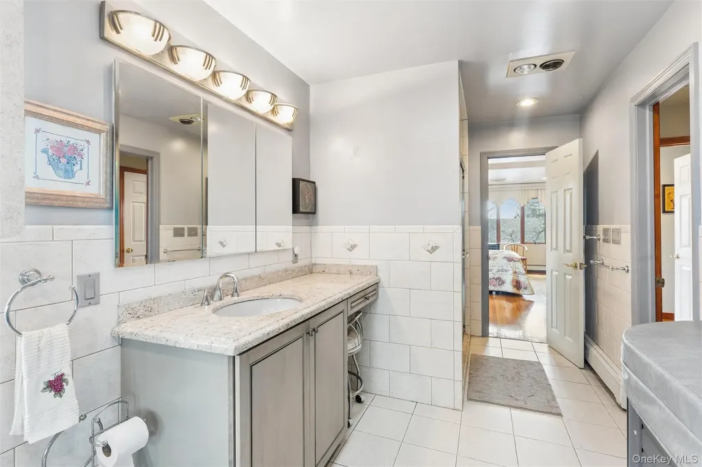 17203 35th Avenue Flushing NY 11358