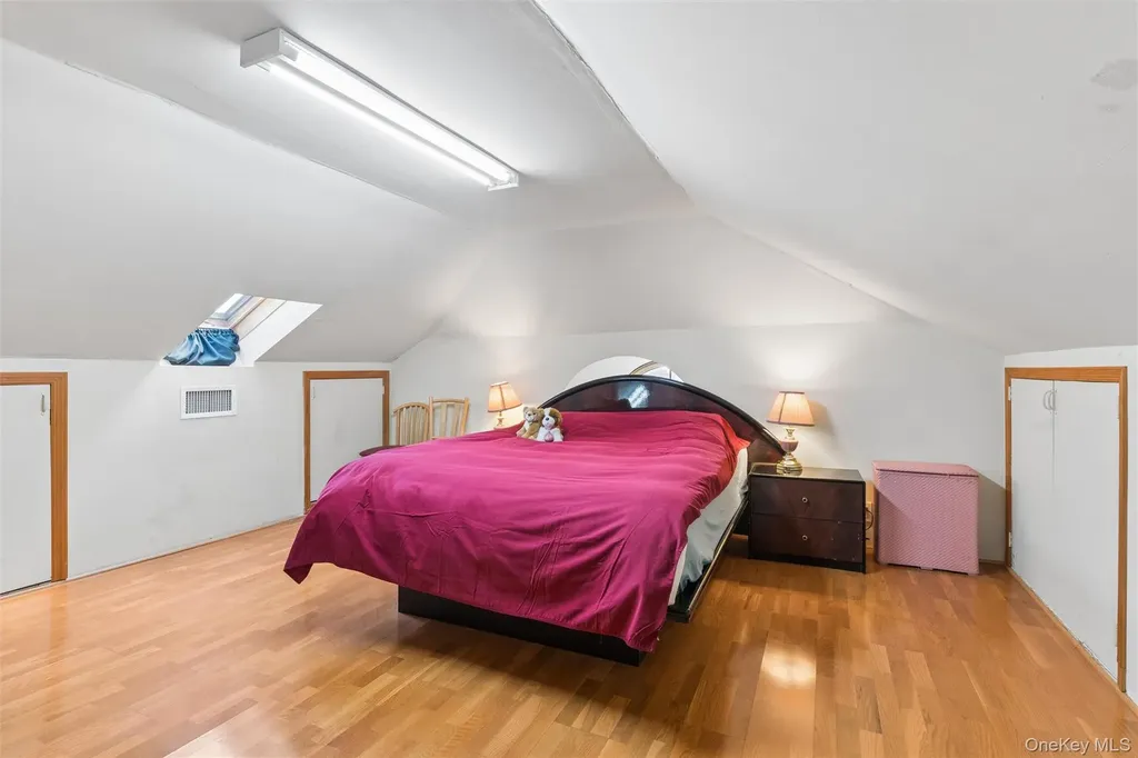 17203 35th Avenue Flushing NY 11358