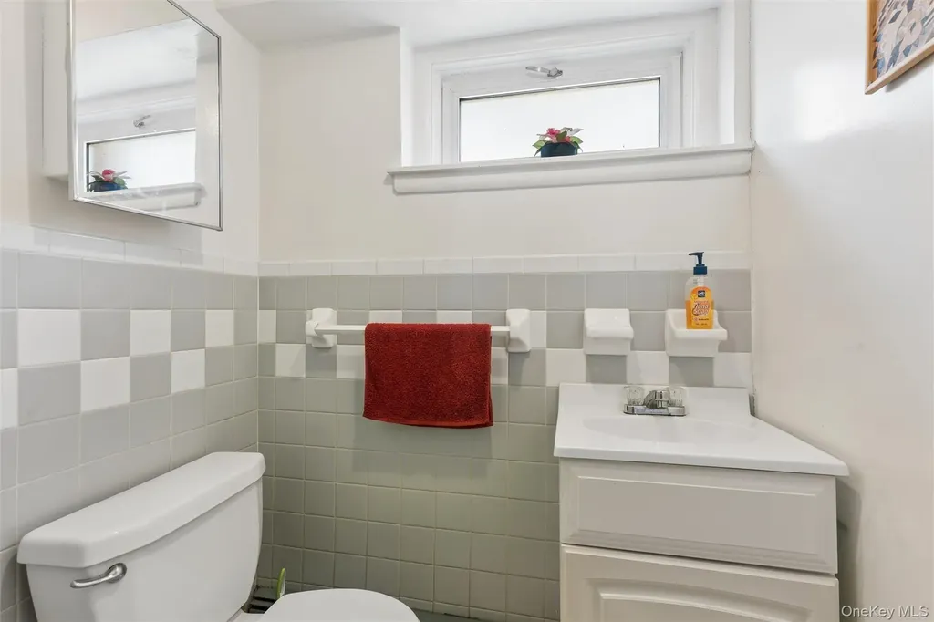 17203 35th Avenue Flushing NY 11358