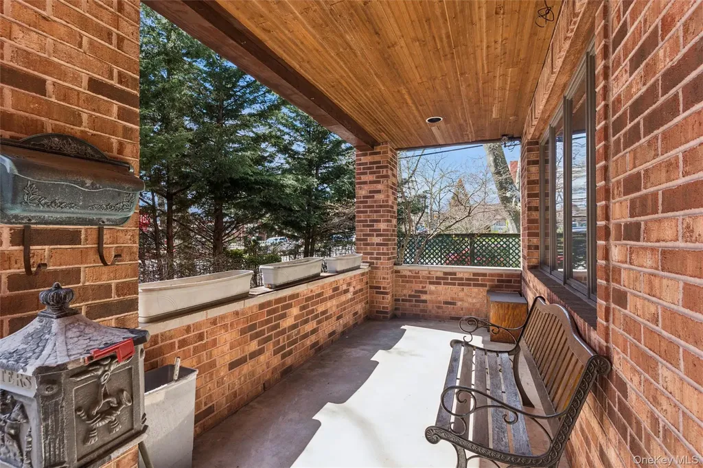 17203 35th Avenue Flushing NY 11358