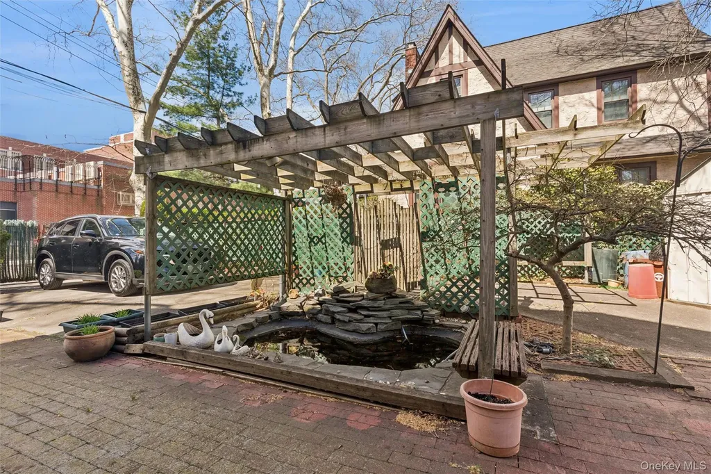 17203 35th Avenue Flushing NY 11358