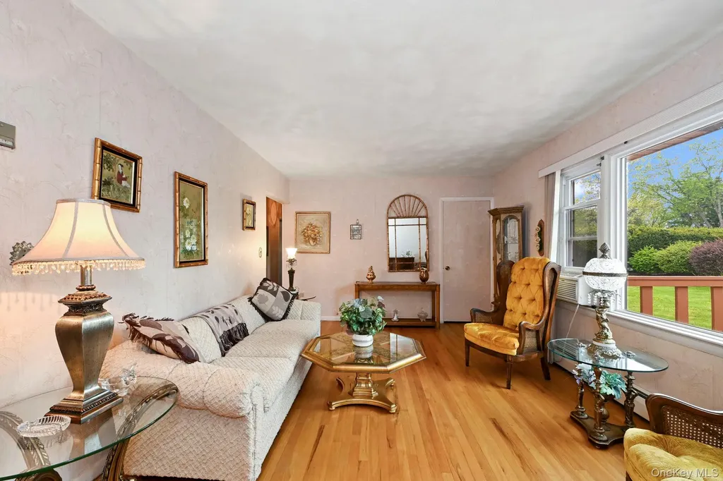 93 Fairmont Road Mahopac NY 10541