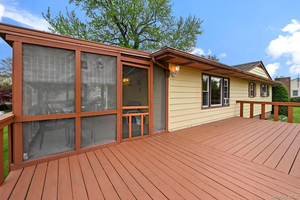 93 Fairmont Road Mahopac NY 10541