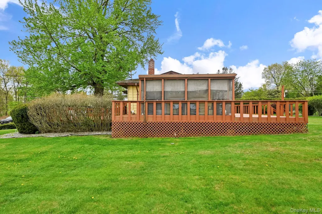 93 Fairmont Road Mahopac NY 10541