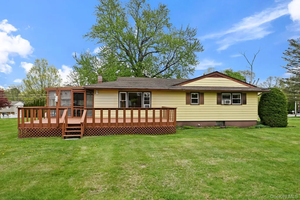 93 Fairmont Road Mahopac NY 10541