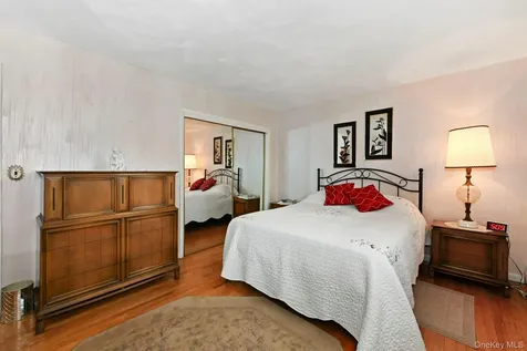 93 Fairmont Road Mahopac NY 10541