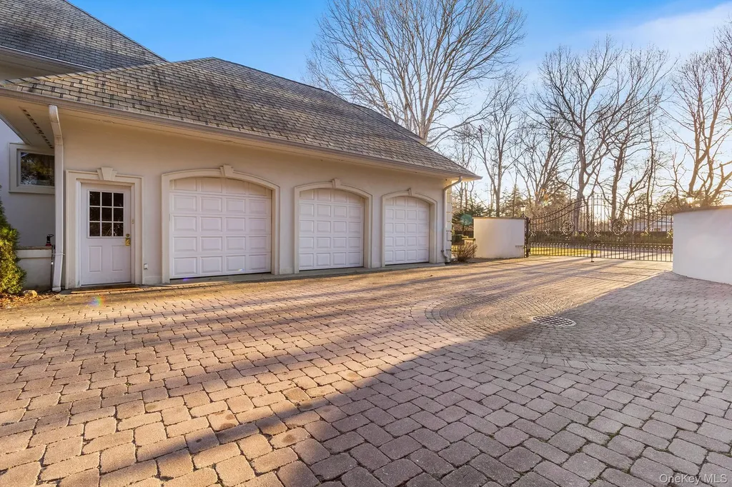 139 Private Road East Patchogue NY 11772