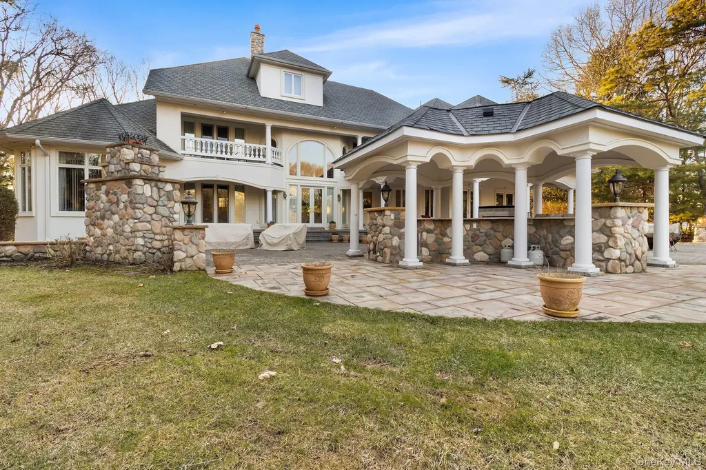 139 Private Road East Patchogue NY 11772