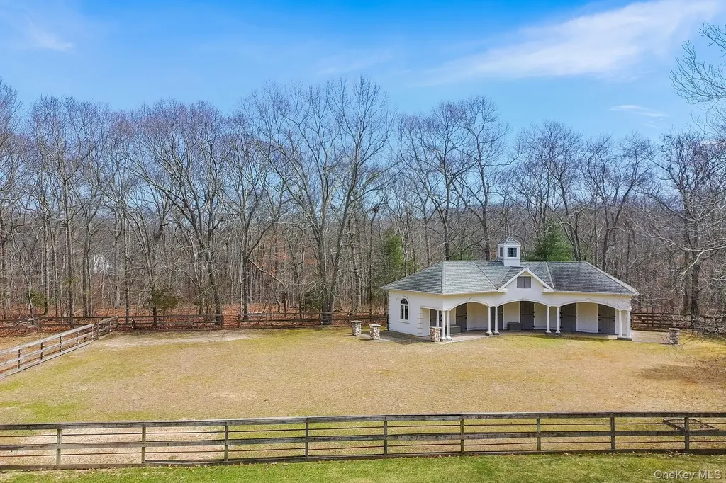 139 Private Road East Patchogue NY 11772