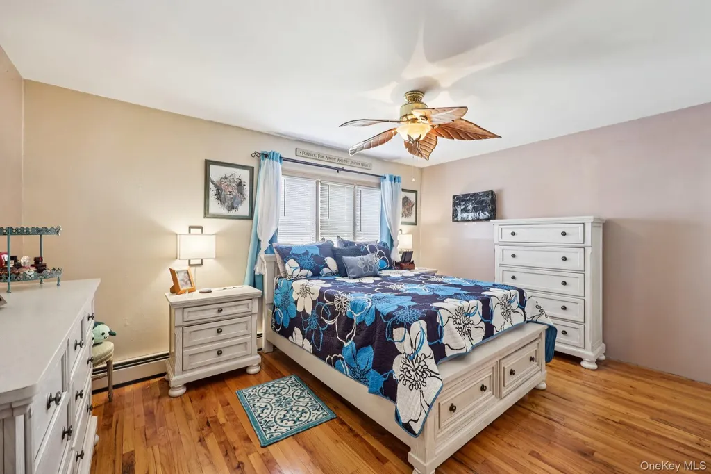 31 Circle Lane Bay Shore NY 11706