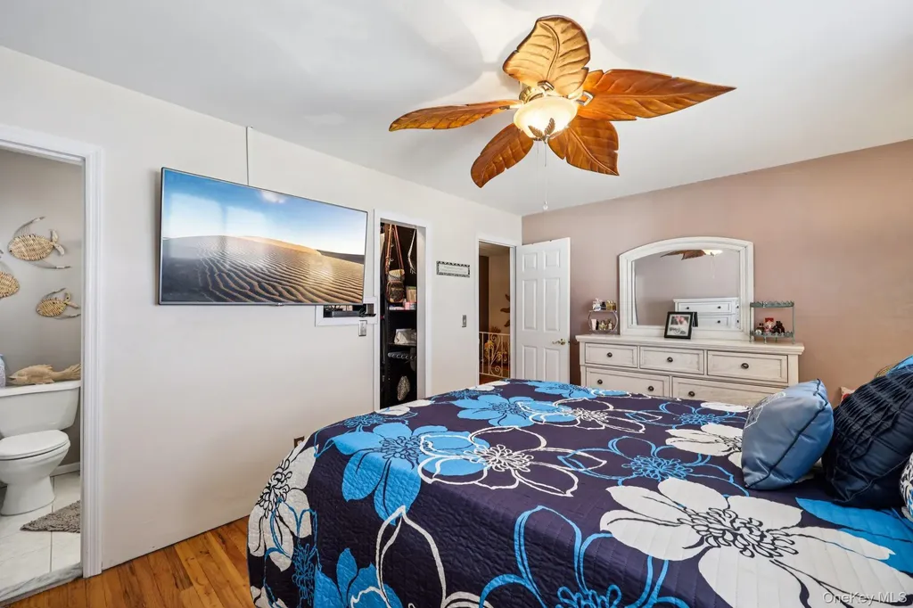 31 Circle Lane Bay Shore NY 11706