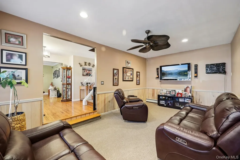 31 Circle Lane Bay Shore NY 11706