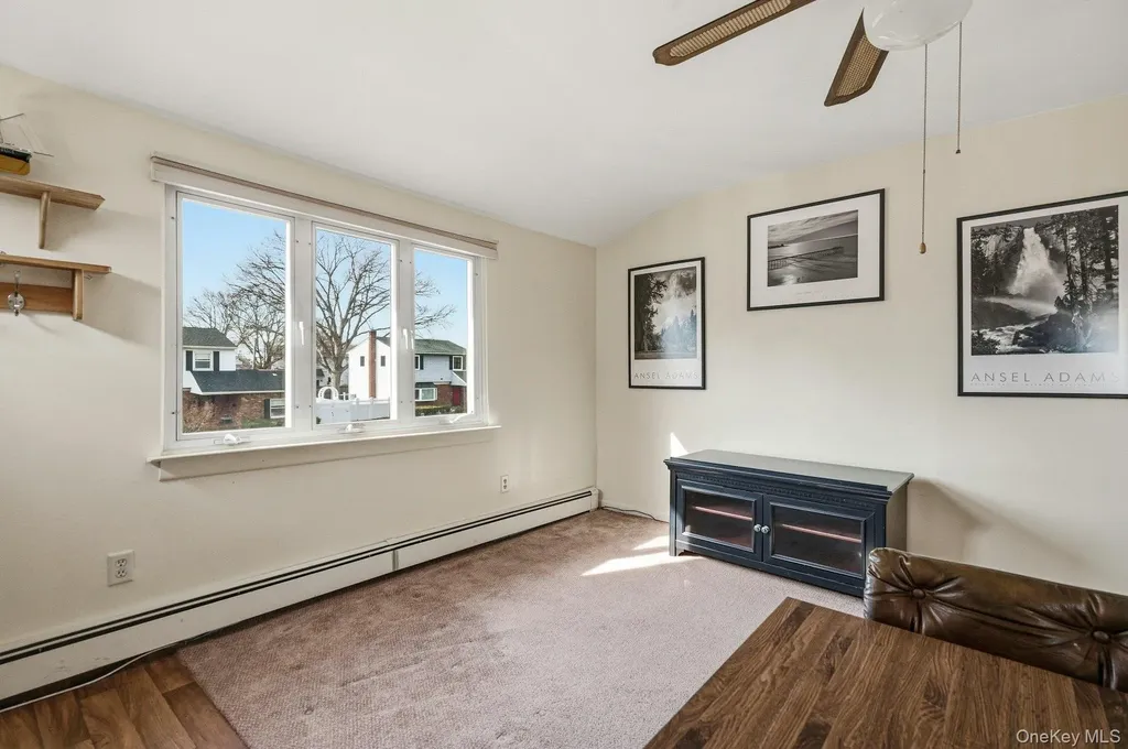 10 Leanore Drive Farmingdale NY 11735