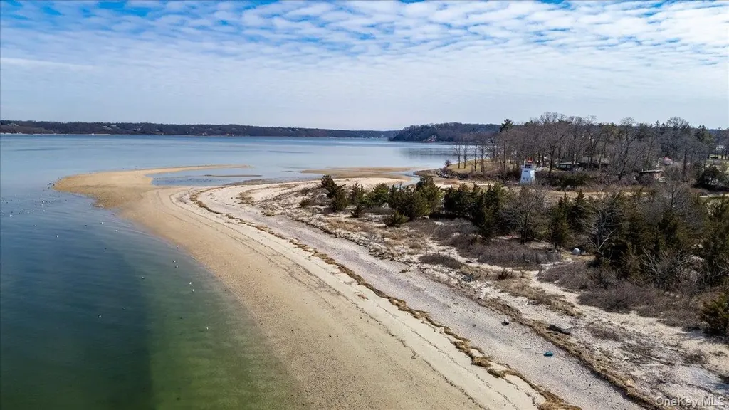 224 Centre Island Road Centre Island NY 11771