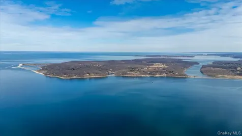 224 Centre Island Road Centre Island NY 11771
