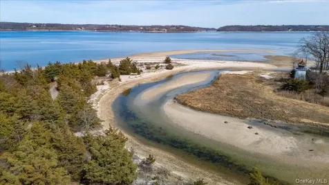 224 Centre Island Road Centre Island NY 11771